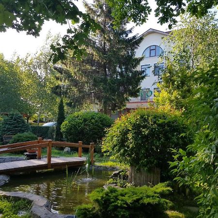 Hotel Helikon Yanoshi Eksteriør bilde